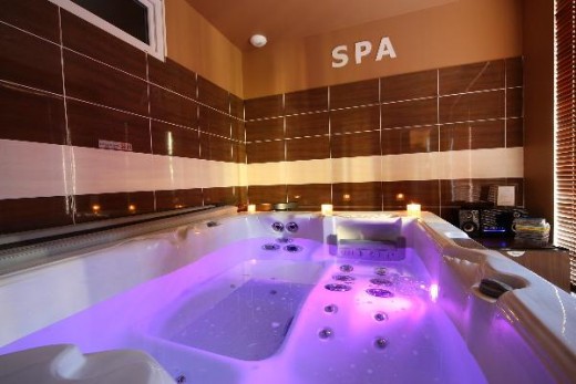 Chambre Bebe Gris Et Bleu Canard : hotel salle de bain jacuzzi jacuzzi chambre d hte de luxe avec jacuzzi Chambre Bebe Gris Et Bleu Canard : hotel salle de bain jacuzzi jacuzzi chambre d hte de luxe avec jacuzzi