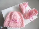 Bonnet et chaussons roses, bb fille, tricotés main 1