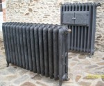 Radiateur en fonte ancien fleuri decoré rococo chauffe plat 3