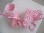 Ensemble bonnet chaussons ROSES tricot laine fait main 3