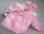 Trousseau rose bébé tricot laine fait main