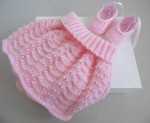 Jupe et chaussons roses layette bébé tricot laine 1