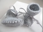 Chaussons GRIS à crans layette bébé tricot laine 3