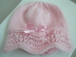Bonnets rose et blanc bébé tricot fait main 2