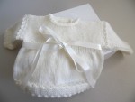 Ensemble, trousseau brassière, bonnet, chaussons écrus 2