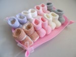 Semainier de chaussons tricot laine bébé fait main 2