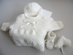 Ensemble Brassière, bonnet, chaussons BLANCS bébé laine