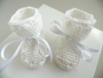 Tricot bébé bonnet et chaussons blancs laine 3