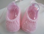 Tricot bébé Jupe et ses ballerines chaussons faits main 3