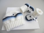 Bonnet et chaussons rayés bleus écru, tricot laine bébé 3